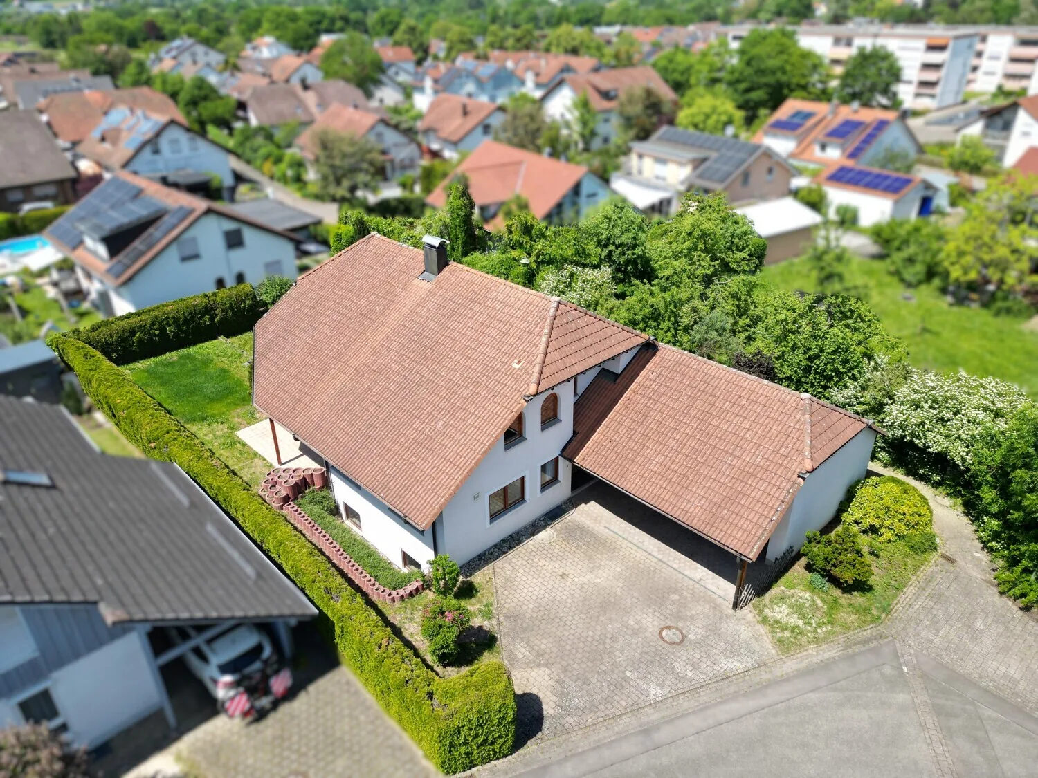 Massives Familienglück in ruhiger Lage in Gomaringen